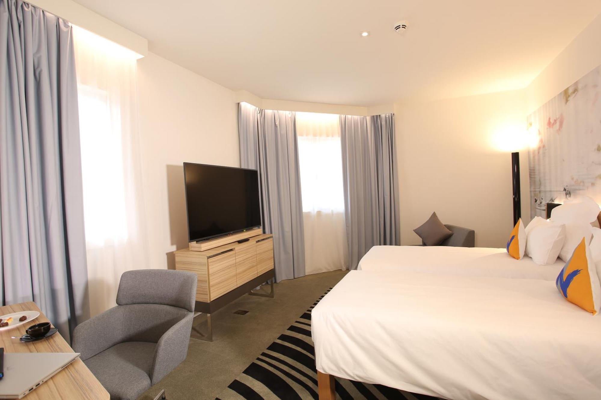 Novotel Tunis Lac Ngoại thất bức ảnh
