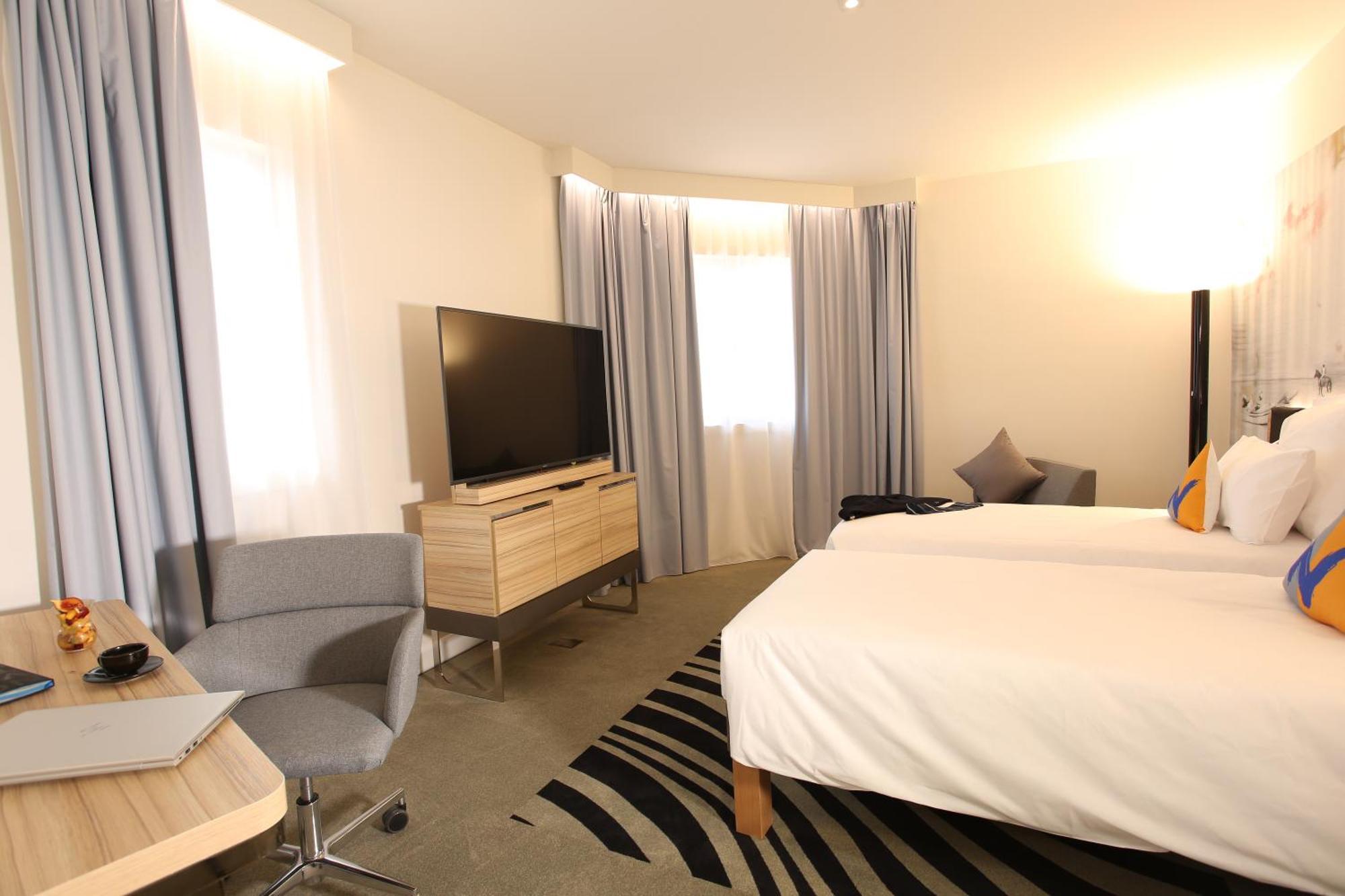 Novotel Tunis Lac Ngoại thất bức ảnh