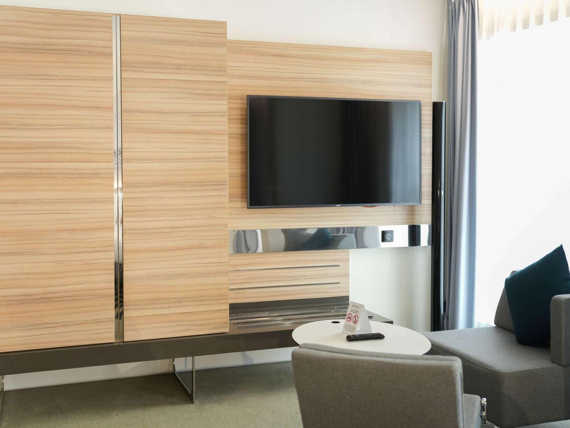 Novotel Tunis Lac Ngoại thất bức ảnh