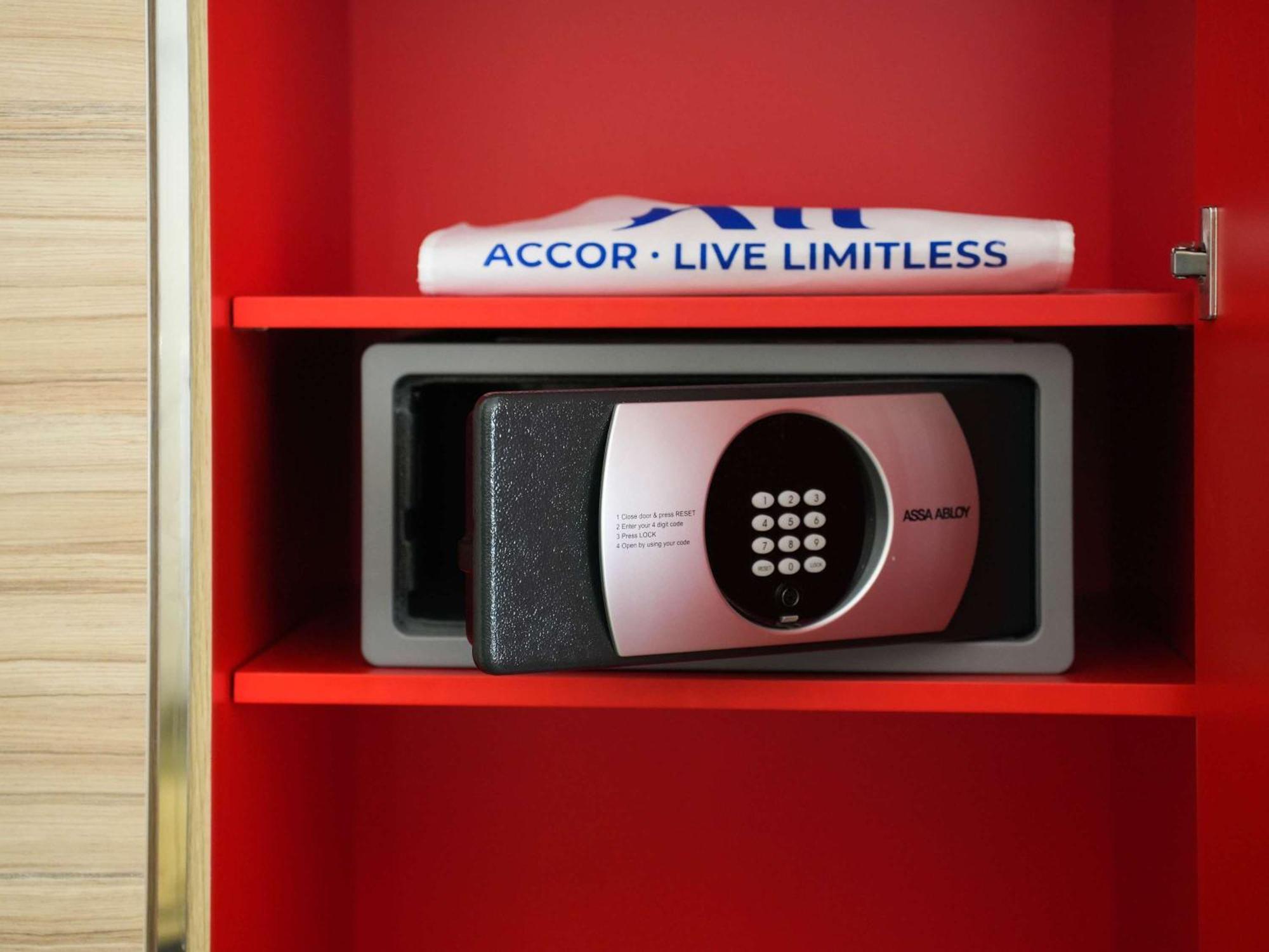 Novotel Tunis Lac Ngoại thất bức ảnh